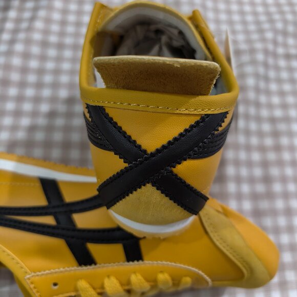 Onitsuka Tiger Yellow Low-Top Sneakers - Picture 8 of 8